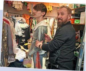 Seit einem Vierteljahrhundert leitet Studioinhaber Paul Hoff­mann (re.) die Geschicke des Ballettstudios.